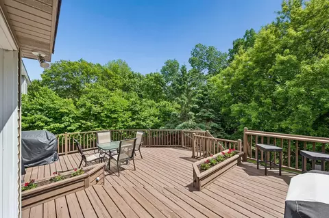 Exterior - 2478 Timber Ct E, Maplewood, MN 55119 photo 8 of 8