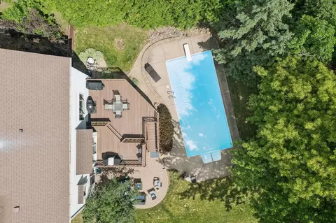 Exterior - 2478 Timber Ct E, Maplewood, MN 55119 photo 5 of 8