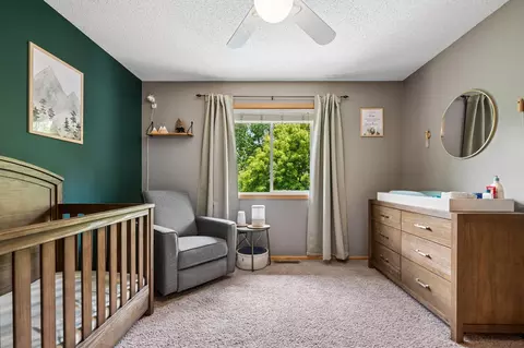 Bedroom - 2478 Timber Ct E, Maplewood, MN 55119 photo 3 of 6