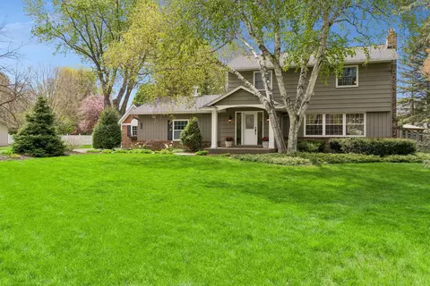 2135 Shadyview Ln N, Plymouth, MN 55447