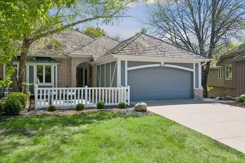 6117 Habitat Ct S, Edina, MN 55436