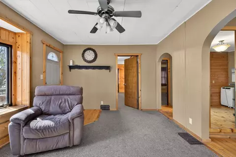 Living - 914 Beech St, Brainerd, MN 56401 photo 2 of 2