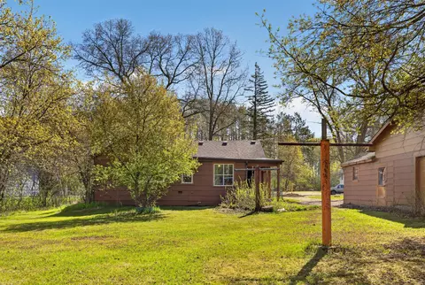 Exterior - 914 Beech St, Brainerd, MN 56401 photo 7 of 10