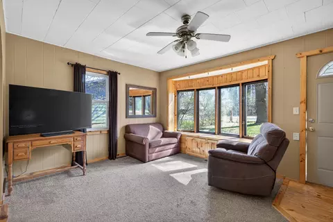 Living - 914 Beech St, Brainerd, MN 56401 photo 1 of 2