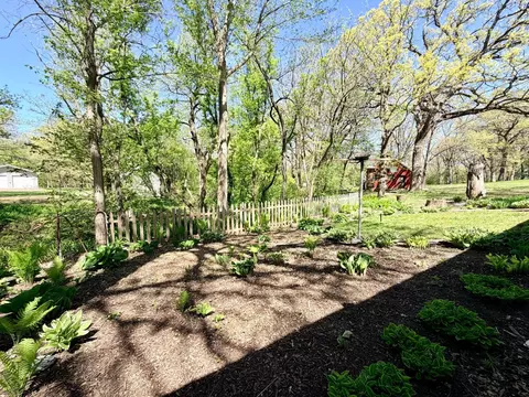 Exterior - 219 Moore St, Jackson, MN 56143 photo 10 of 12