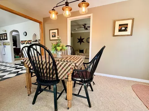 Dining - 219 Moore St, Jackson, MN 56143 photo 2 of 3