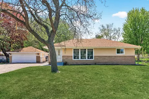 50 98th Ave NE, Blaine, MN 55434