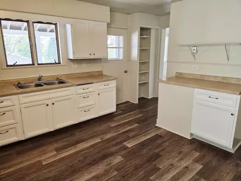 Kitchen - 812 2nd Ave NE, Austin, MN 55912 photo 1 of 2