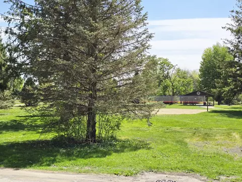 Exterior - 812 2nd Ave NE, Austin, MN 55912 photo 3 of 3