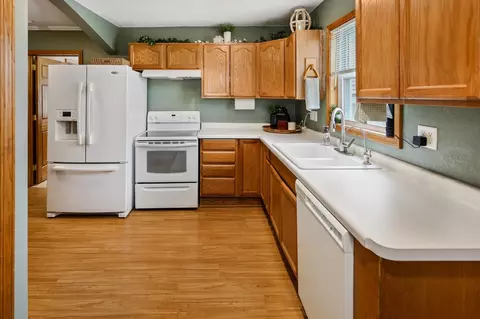 Kitchen - 1009 11th Ave S, Saint Cloud, MN 56301 photo 1 of 2