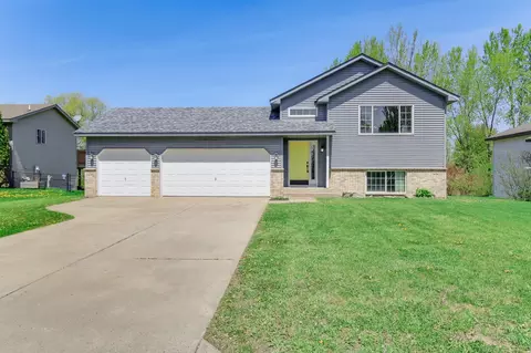 6184 151st St N, Hugo, MN 55038