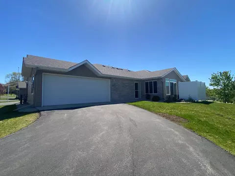 4168 Mallard Pl SE, Rochester, MN 55904