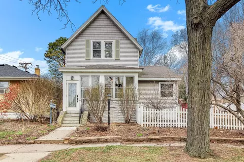 1569 Race St, Saint Paul, MN 55102