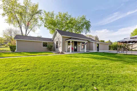 311 Wabasha St, Saint Peter, MN 56082