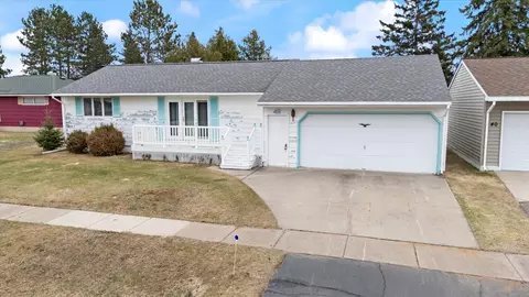 42 Garden Cir, Babbitt, MN 55706