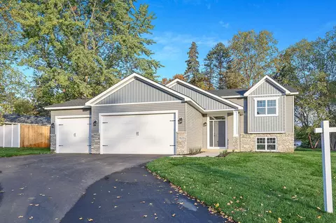 000 N Enchanted Dr NW, Andover, MN 55304