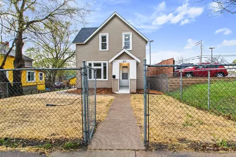 617 Wells St, Saint Paul, MN 55130