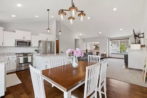 2802 213th St W, Farmington, MN 55024