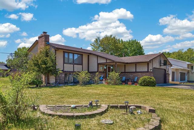 1058 Grant St, Anoka, MN 55303