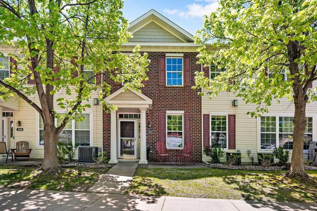 1015 Traditions Ct, Chaska, MN 55318