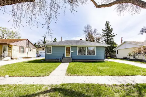 2101 7th St N, Fargo, ND 58102