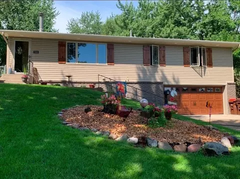 7335 Clayton Ave, Inver Grove Heights, MN 55076