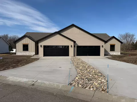 118 Altavista Dr, Detroit Lakes, MN 56501