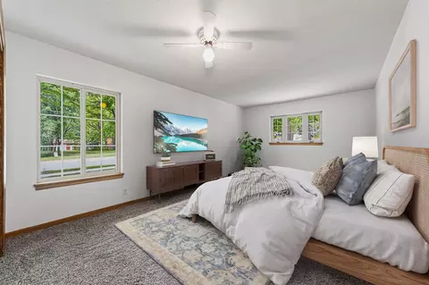 Bedroom - 913 Western Ave NW, Faribault, MN 55021 photo 2 of 5