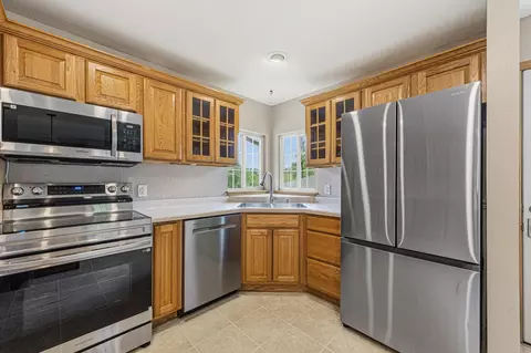 Kitchen - 913 Western Ave NW, Faribault, MN 55021 photo 5 of 8