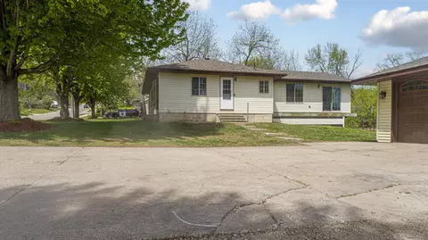 Exterior - 913 Western Ave NW, Faribault, MN 55021 photo 13 of 16