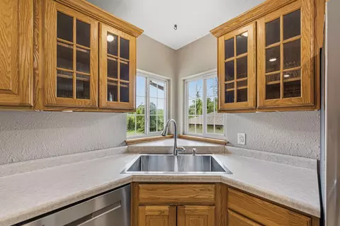 Kitchen - 913 Western Ave NW, Faribault, MN 55021 photo 2 of 8