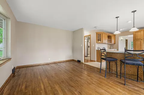Living - 913 Western Ave NW, Faribault, MN 55021 photo 4 of 11