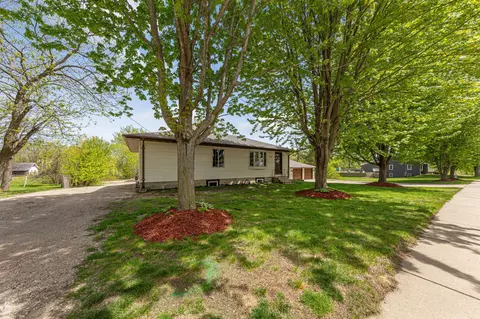 Exterior - 913 Western Ave NW, Faribault, MN 55021 photo 5 of 11