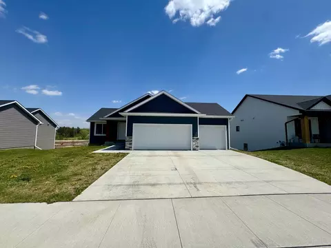 168 Stonelake Dr SE, Rochester, MN 55904