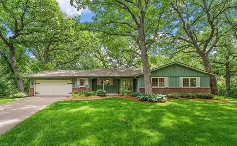 13040 132nd St W, Apple Valley, MN 55124
