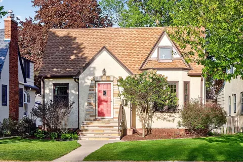4909 Knox Ave S, Minneapolis, MN 55419