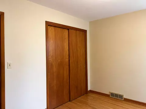 Bedroom - 182 14th St, Windom, MN 56101 photo 3 of 5