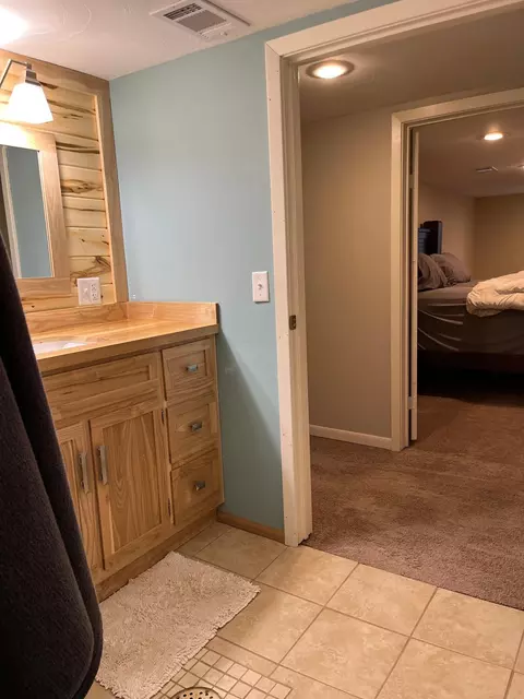 Bath - 182 14th St, Windom, MN 56101 photo 5 of 5