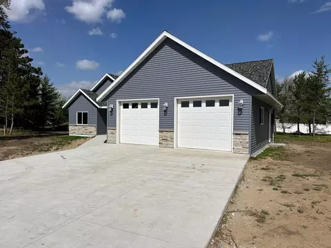 Exterior - 706 11th St NW, Perham, MN 56573 photo 4 of 6