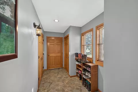 Entry Way - 2209 6th St NW, Austin, MN 55912 photo 1 of 1