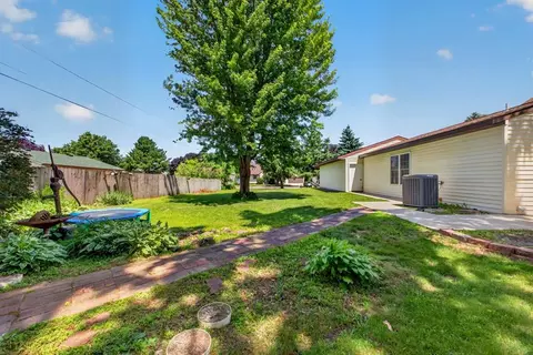 Exterior - 2209 6th St NW, Austin, MN 55912 photo 5 of 7