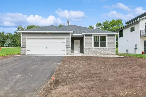 1663 39th St S, Saint Cloud, MN 56301