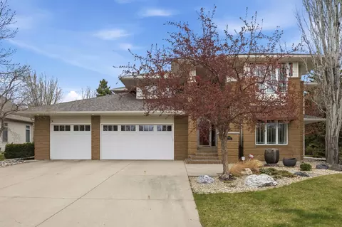 4468 Oakcreek Dr S, Fargo, ND 58104