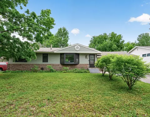 2041 Emerald Ln, Eagan, MN 55122