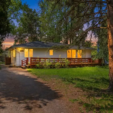1122 County Road C E, Maplewood, MN 55109