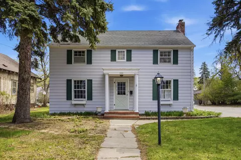 1115 14th St N, Fargo, ND 58102