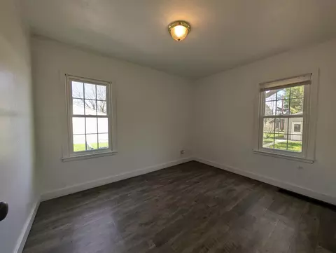 Bedroom - 160 10th St, Tracy, MN 56175 photo 2 of 3