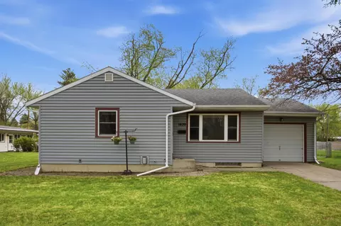 1620 12th St S, Moorhead, MN 56560
