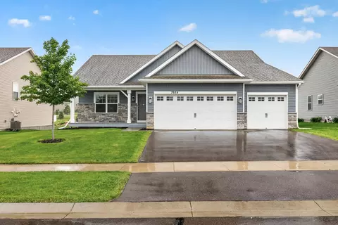 7654 207th St W, Lakeville, MN 55044