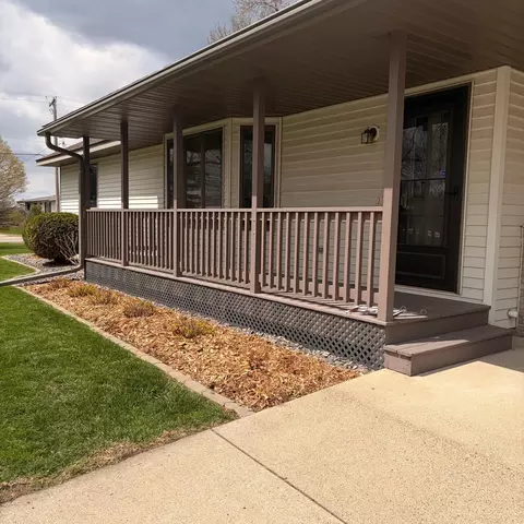 10 George St E, Maple Lake, MN 55358